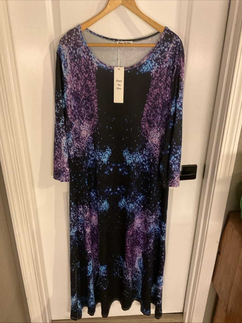 Beyond the Plane - Women's Scoop-Neck Maxi Dress in Purple & Blue Print - Sz 4X